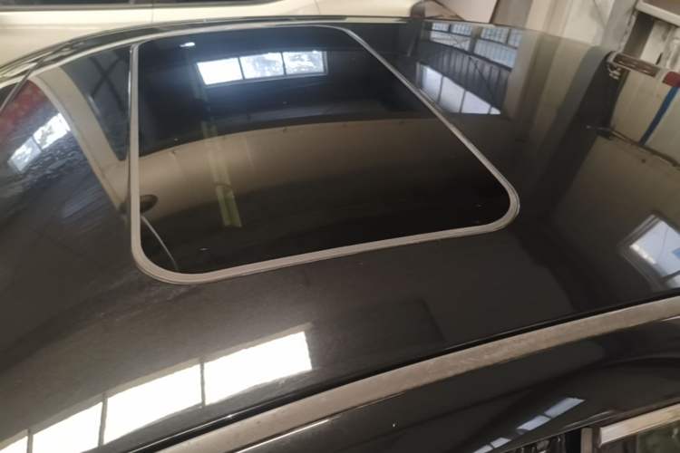 Used Hongqi H7 2018 1.8T Comfort Edition Roof