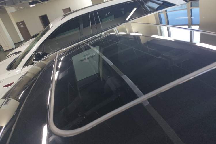 Used Hongqi H7 2018 1.8T Comfort Edition Roof