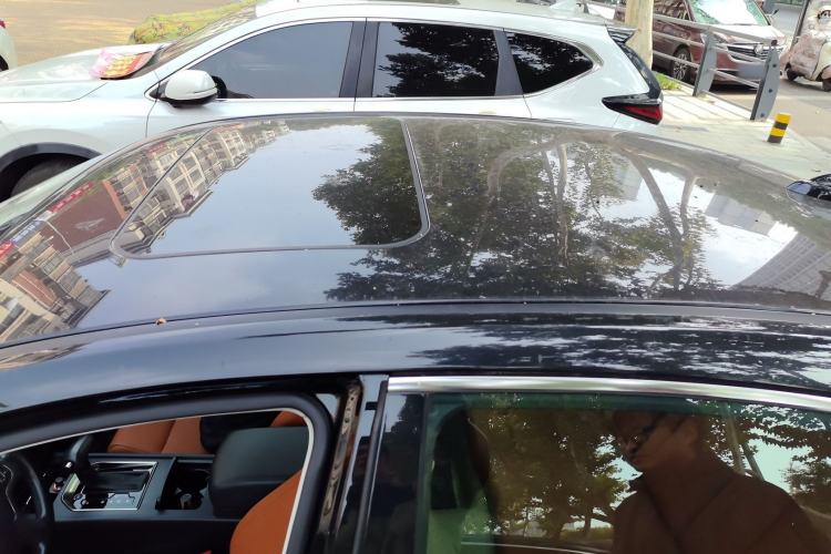 Used Hongqi H7 2018 1.8T Comfort Edition Roof