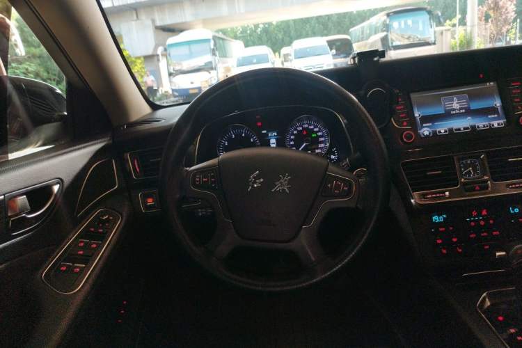 Used Hongqi H7 2018 2.0T Flagship Edition Steering Wheel