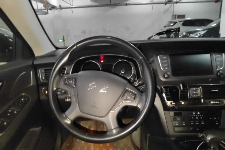 Used Hongqi H7 2018 1.8T Comfort Edition Steering Wheel