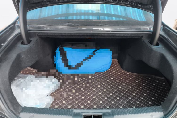 Used Hongqi H7 2018 2.0T Elite Edition Trunk