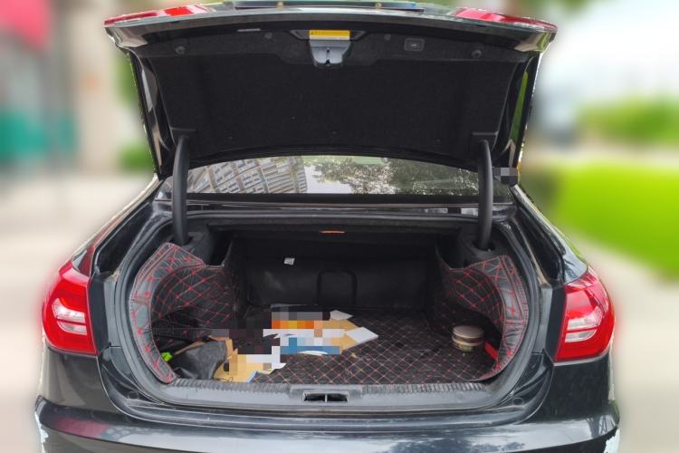Used Hongqi H7 2018 2.0T Flagship Edition Trunk