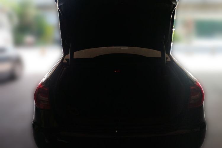 Used Hongqi H7 2018 2.0T Flagship Edition Trunk