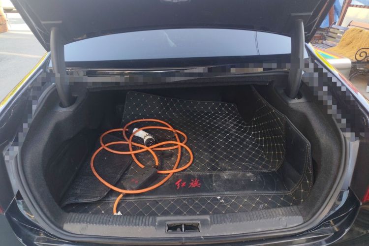 Used Hongqi H7  Trunk