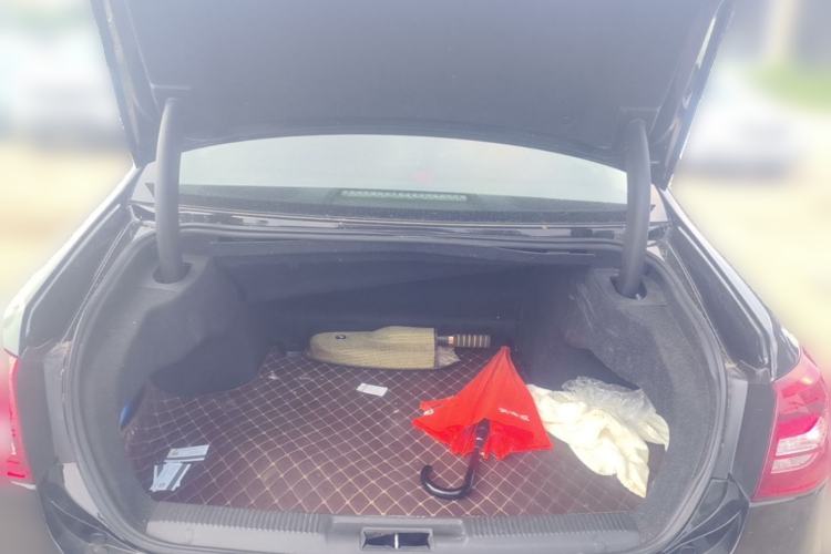 Used Hongqi H7 2018 1.8T Comfort Edition Trunk