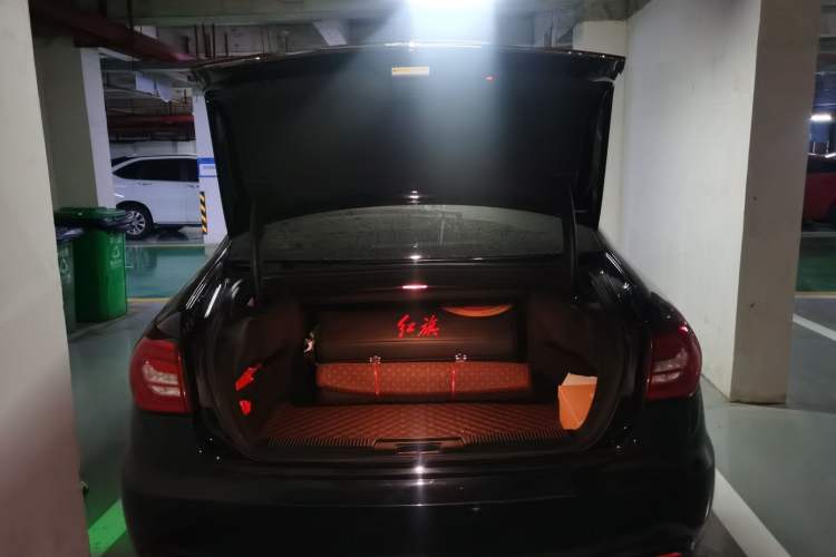 Used Hongqi H7 2018 3.0L Prestige Edition Trunk