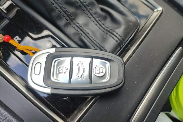 Used Hongqi H7 2018 2.0T Elite Edition Vehicle Key