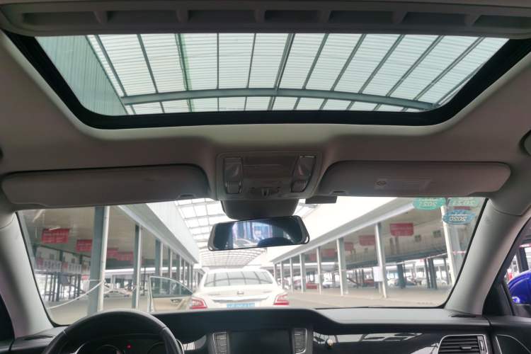 Used Hongqi H7 2018 2.0T Flagship Edition Headliner