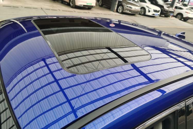 Used Hongqi H7 2018 2.0T Flagship Edition Roof