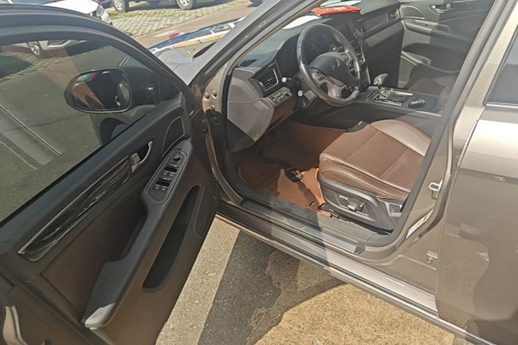 Used Hongqi H7 2018 2.0T Flagship Edition Driver Seat