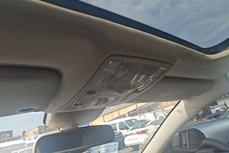 Used Hongqi H7 2018 2.0T Flagship Edition Headliner