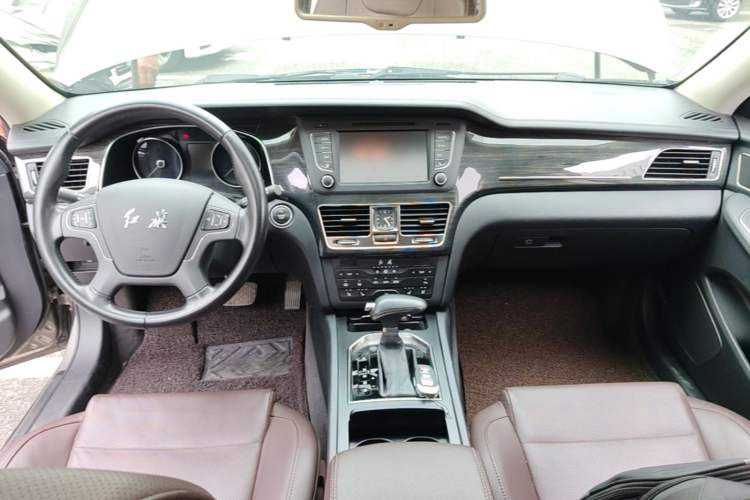 Used Hongqi H7 2018 2.0T Flagship Edition Center Console