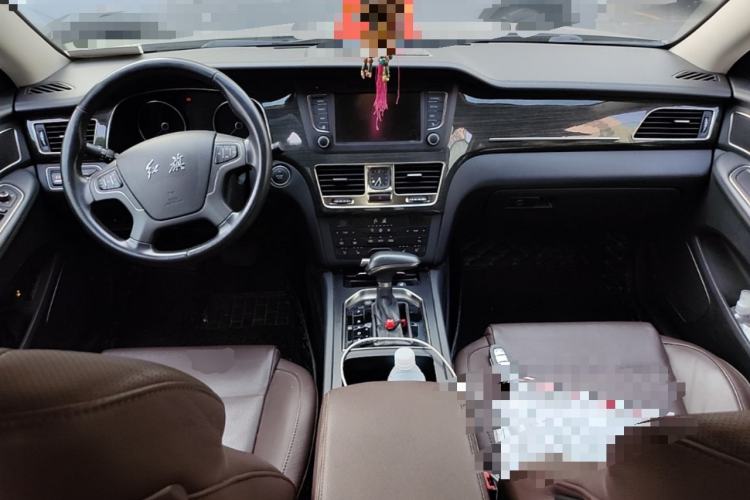 Used Hongqi H7 2018 2.0T Flagship Edition Center Console