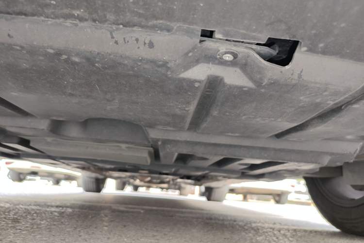 Used Hongqi H7 2018 2.0T Flagship Edition Chassis Front