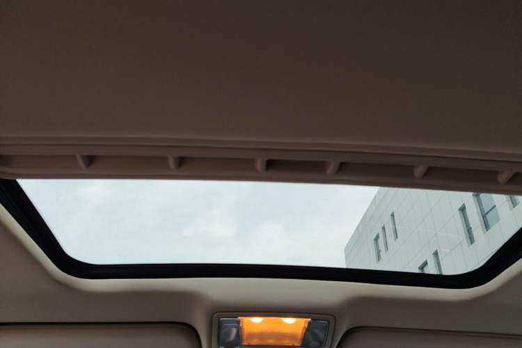 Used Hongqi H7 2018 2.0T Flagship Edition Headliner