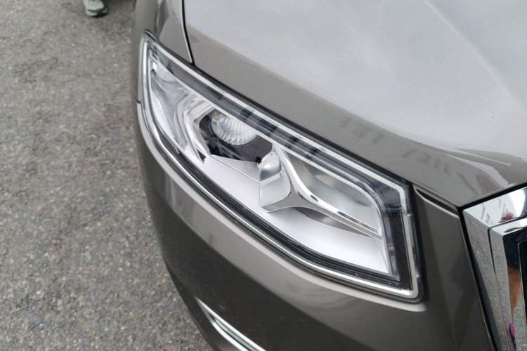 Used Hongqi H7 2018 2.0T Flagship Edition Right Front Headlight