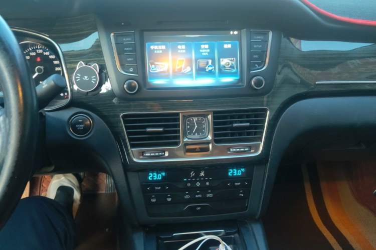Used Hongqi H7 2019 1.8T Comfort Edition Audio And AC Panel