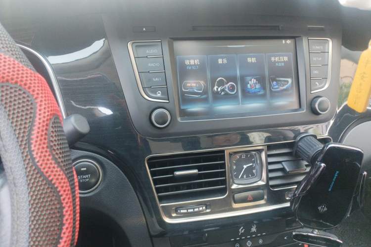 Used Hongqi H7 2019 1.8T Comfort Edition Audio And AC Panel