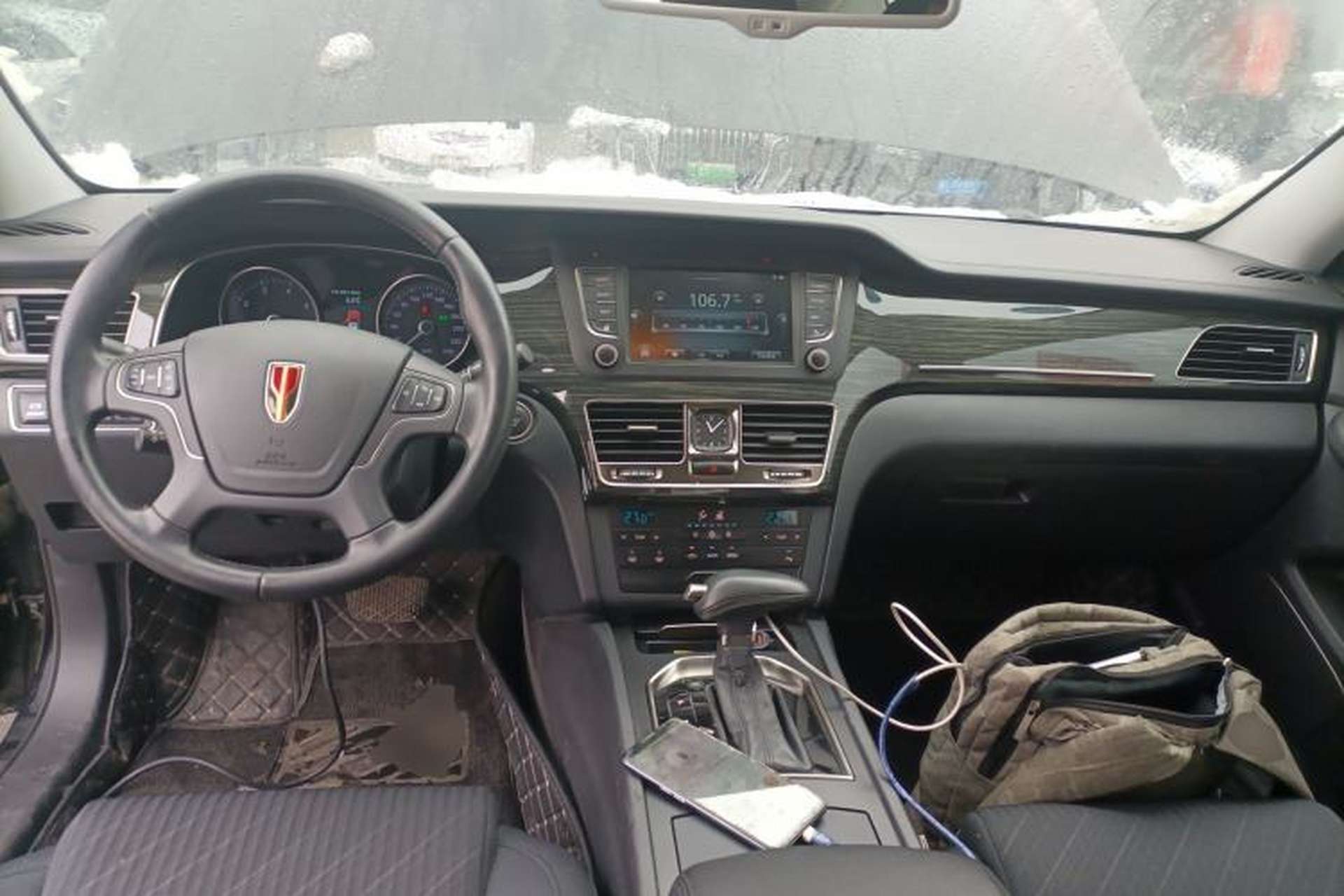 Used Hongqi H7 2019 1.8T Comfort Edition Center Console