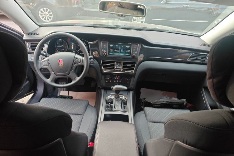Used Hongqi H7 2019 1.8T Comfort Edition Center Console