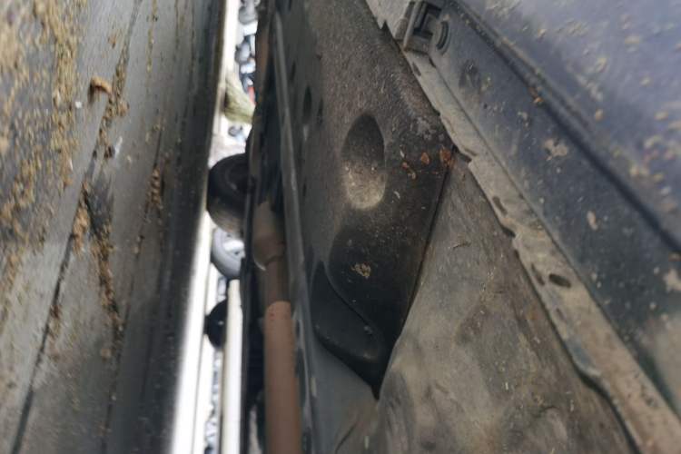 Used Hongqi H7 2019 2.0T Elite Edition Chassis Front Right