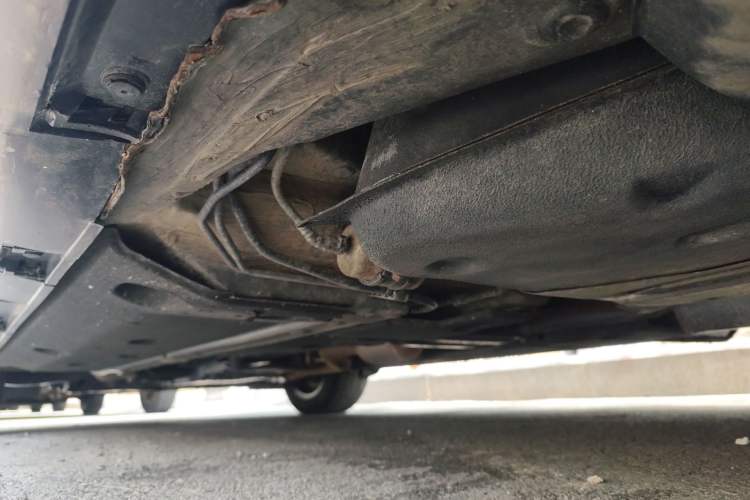Used Hongqi H7 2019 2.0T Flagship Edition Chassis Rear Left