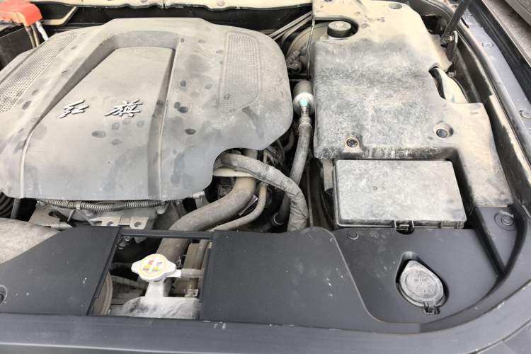 Used Hongqi H7 2019 2.0T Flagship Edition Engine Bay Left