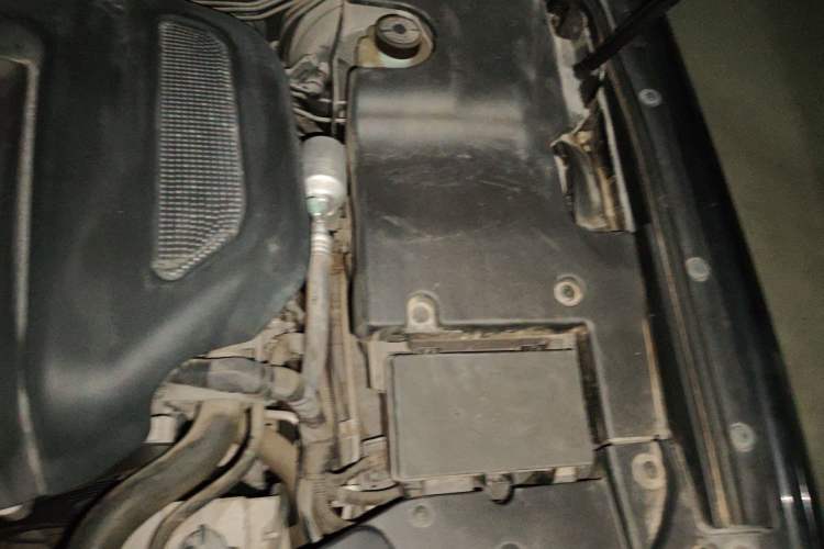 Used Hongqi H7 2019 1.8T Comfort Edition Engine Bay Left