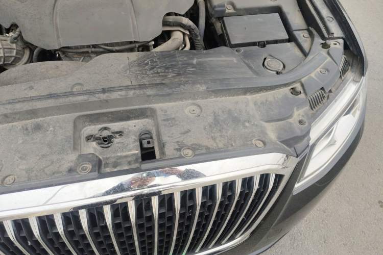 Used Hongqi H7 2019 2.0T Elite Edition Engine Bay Left