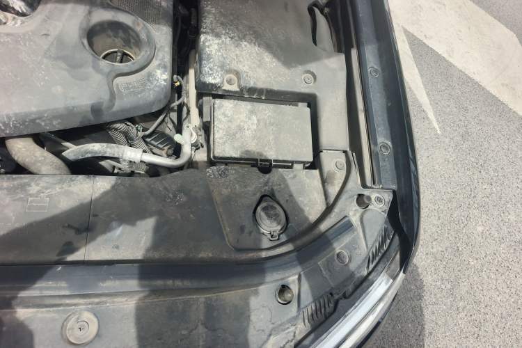 Used Hongqi H7 2019 3.0L Prestige Edition Engine Bay Left