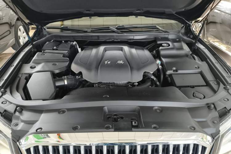 Used Hongqi H7 2019 2.0T Elite Edition Engine Bay