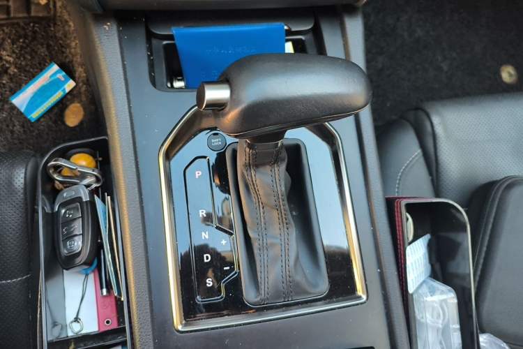 Used Hongqi H7 2019 3.0L Prestige Edition Gear Lever