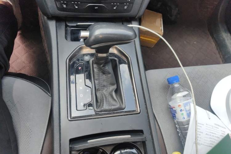 Used Hongqi H7  Gear Lever