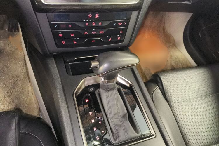 Used Hongqi H7 2019 1.8T Comfort Edition Gear Lever