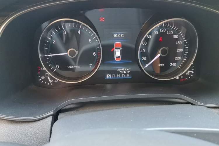 Used Hongqi H7 2019 2.0T Flagship Edition Instrument Cluster