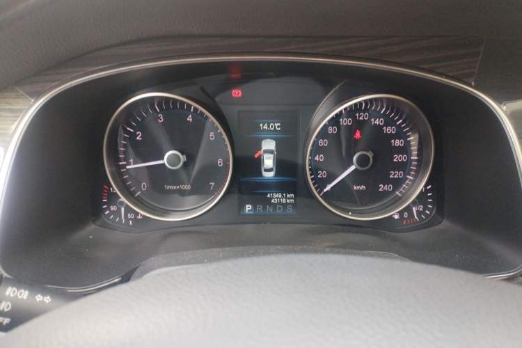 Used Hongqi H7 2019 1.8T Comfort Edition Instrument Cluster