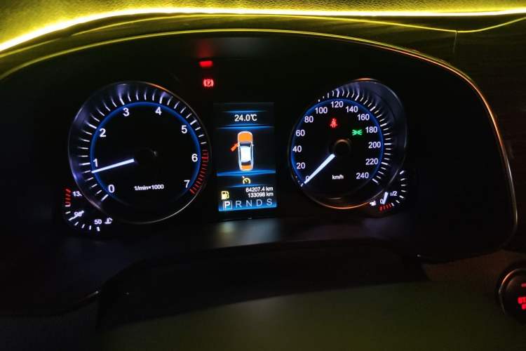 Used Hongqi H7 2019 2.0T Flagship Edition Instrument Cluster