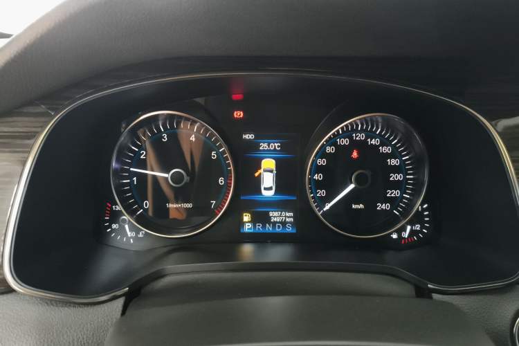Used Hongqi H7 2019 2.0T Elite Edition Instrument Cluster