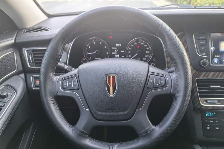 Used Hongqi H7  Interior 2