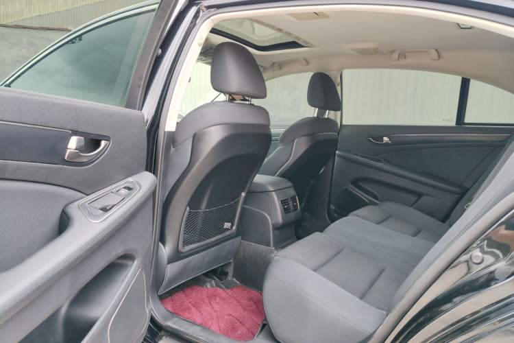 Used Hongqi H7 2019 1.8T Comfort Edition Interior 2