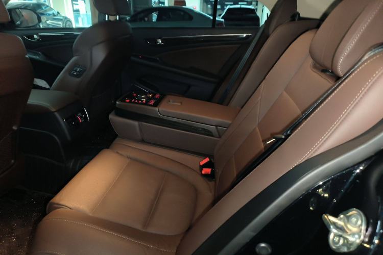 Used Hongqi H7 2019 2.0T Elite Edition Interior 3