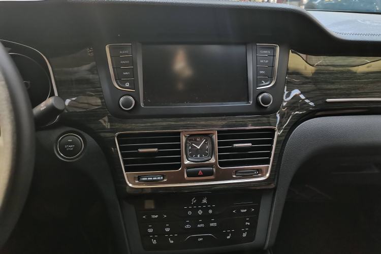 Used Hongqi H7 2019 2.0T Flagship Edition Interior 3