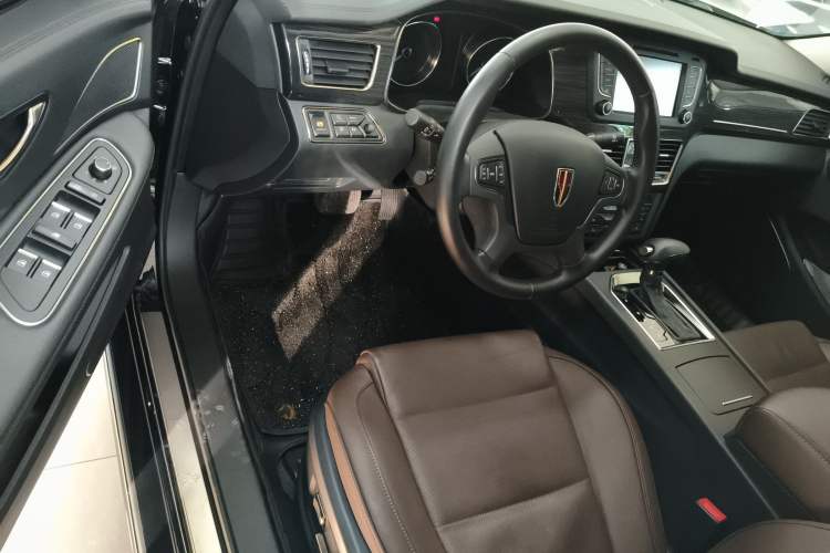 Used Hongqi H7 2019 2.0T Elite Edition Interior 3