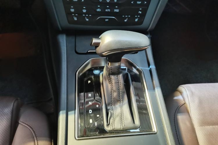Used Hongqi H7 2019 2.0T Flagship Edition Interior 4