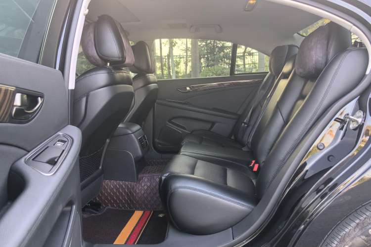 Used Hongqi H7  Interior 5