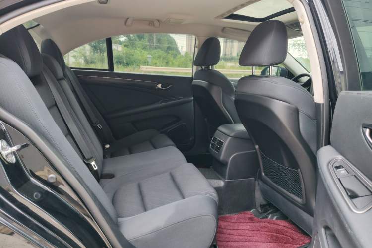 Used Hongqi H7 2019 1.8T Comfort Edition Interior 5