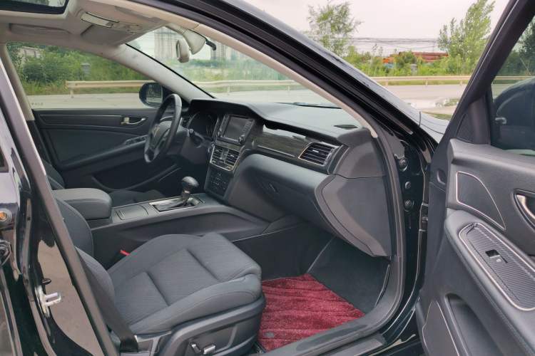 Used Hongqi H7 2019 1.8T Comfort Edition Interior 7