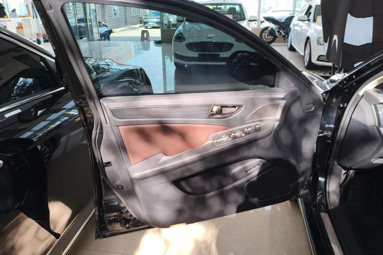 Used Hongqi H7 2019 2.0T Elite Edition Interior 7