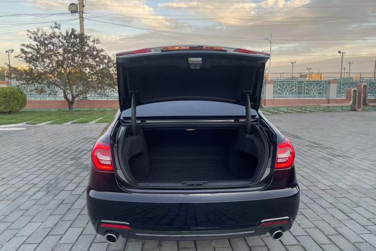 Used Hongqi H7 2019 2.0T Flagship Edition Interior 8